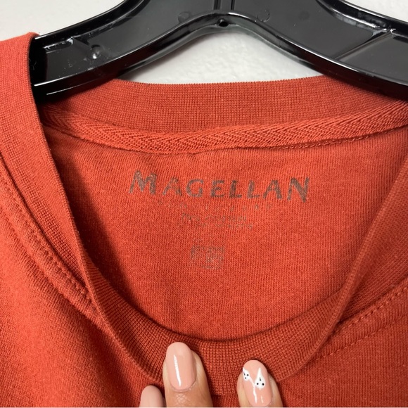 Magellan Mens Long Sleeve Crew Neck Sweater Red Orange Fish XL Vintage - Picture 3 of 8